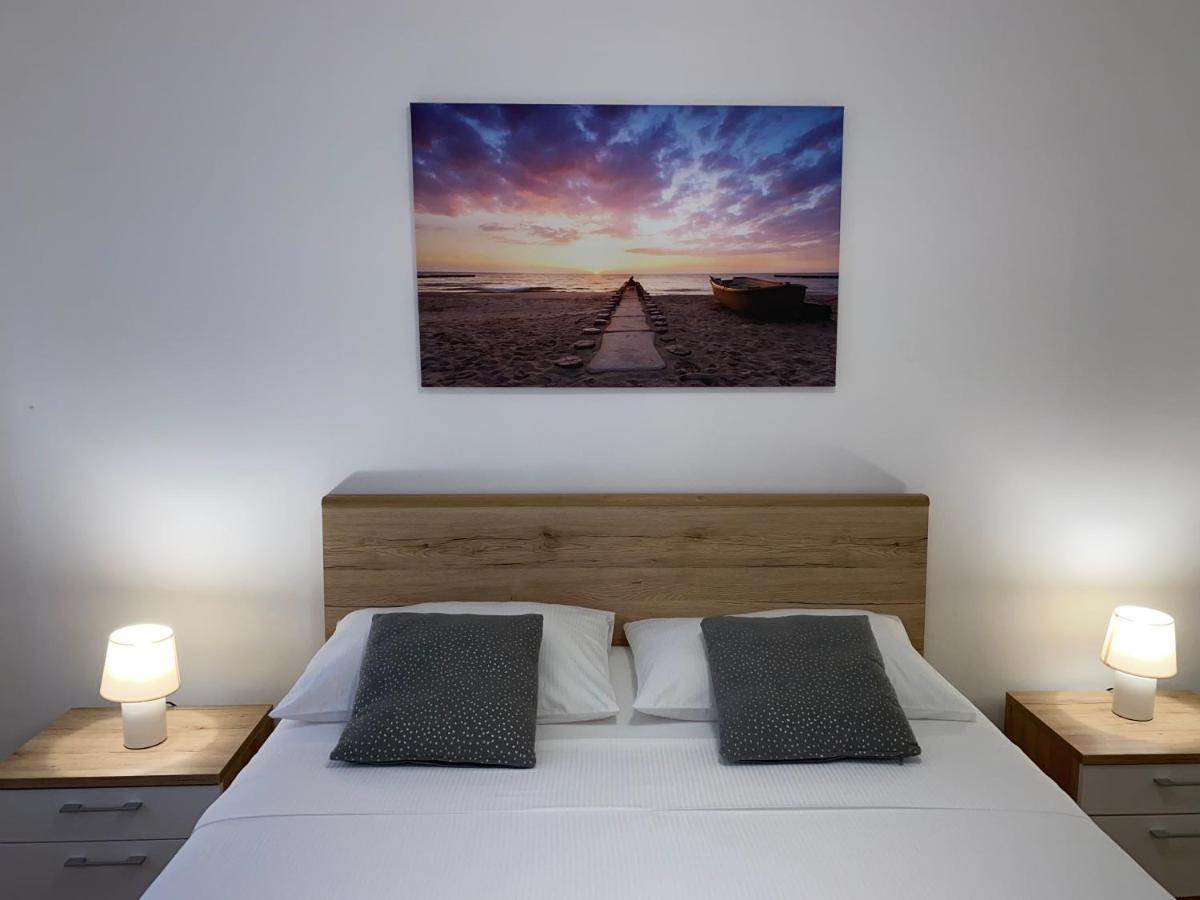 Apartmani Vera Примоштен Екстер'єр фото