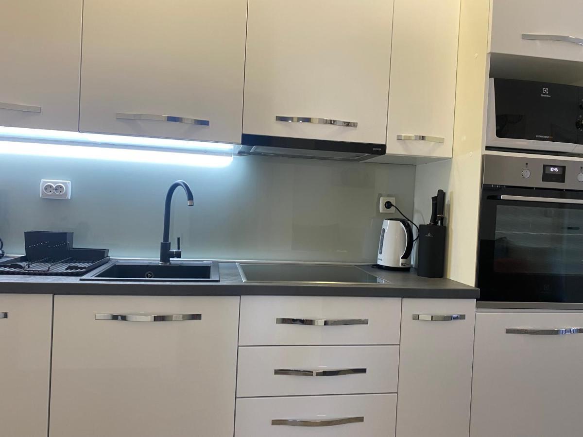 Apartmani Vera Примоштен Екстер'єр фото
